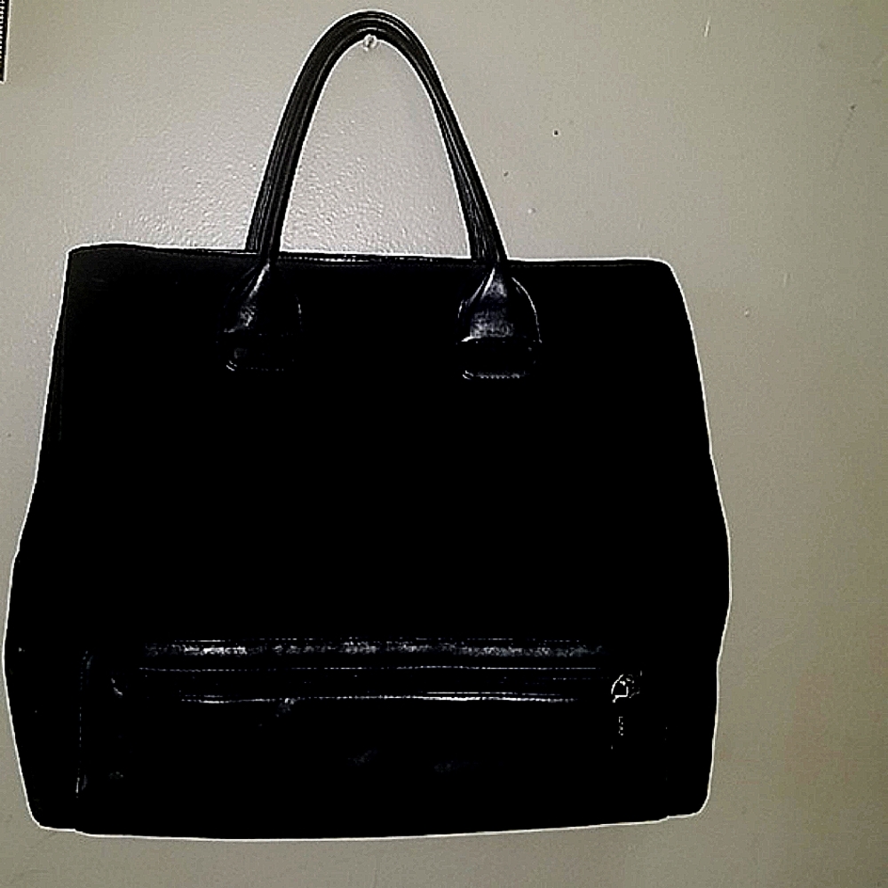 ❣Large Black Carry on❣ Tiote by Hobo